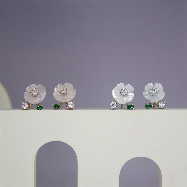Floral Carved Gemstone Stud Earrings – Elegant & Delicate