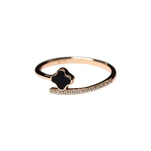 Minimal Clover Band Ring