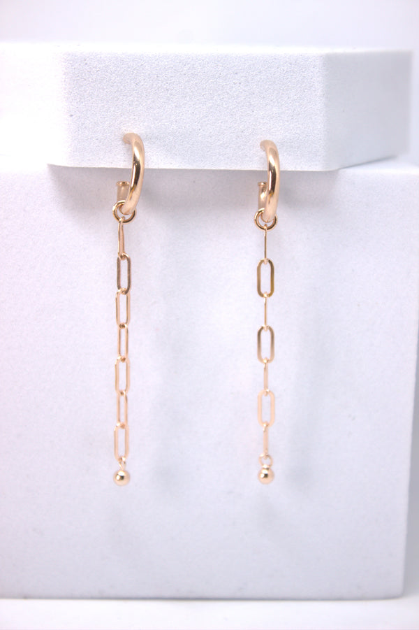 Minimal Chain Huggie Studs