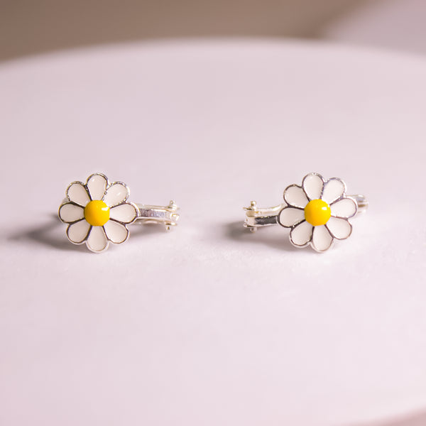 Daisy Flower Clip-On Earrings – Enamel & Silver Finish