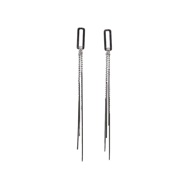 LONG DANGLING SLEEK EARRING