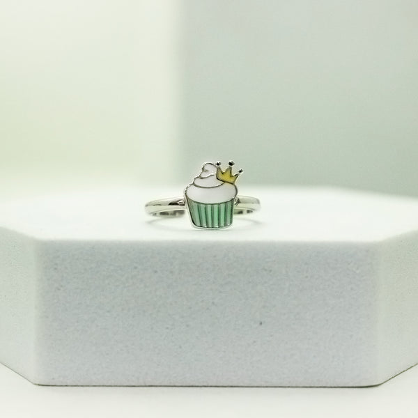 Royal Cupcake Adjustable Ring – A Sweet Treat for Your Fingers 🎂✨